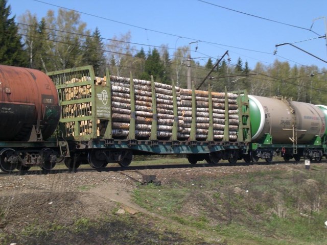 Спецвагон для бревен..JPG